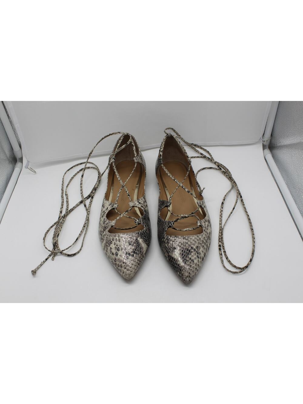 Banana Republic Allie Gray Snakeskin Leather Flat Pointy Gladiator Shoes Size 9